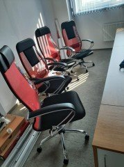 Компьютерные кресла для офиса с высокой спинкой